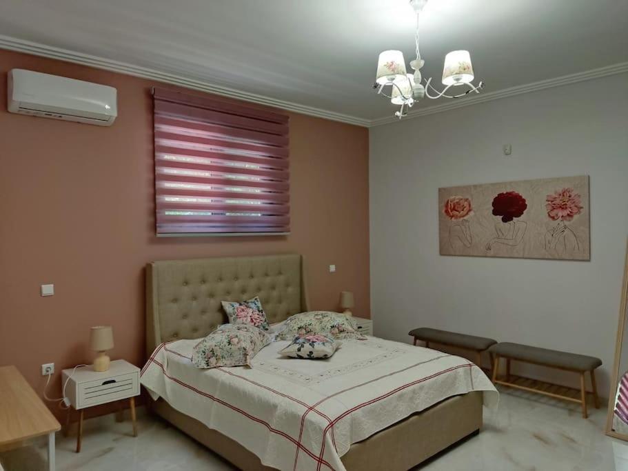 Ebony And Ivory Suites Dhrosiá Ngoại thất bức ảnh
