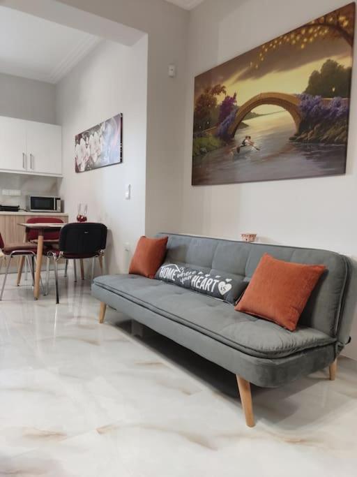Ebony And Ivory Suites Dhrosiá Ngoại thất bức ảnh