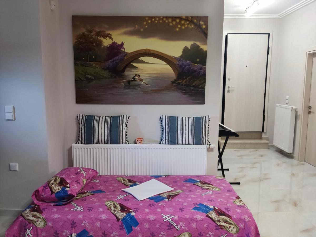 Ebony And Ivory Suites Dhrosiá Ngoại thất bức ảnh