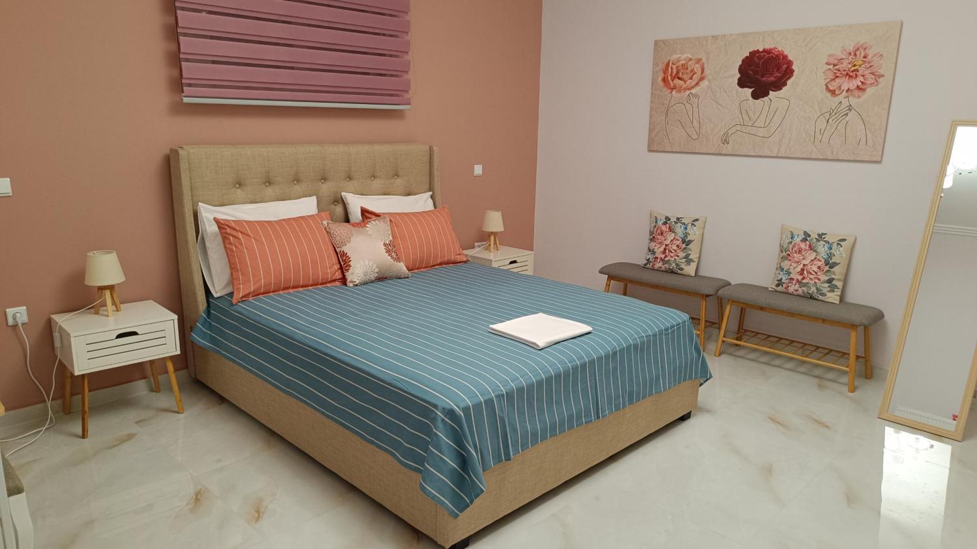 Ebony And Ivory Suites Dhrosiá Ngoại thất bức ảnh